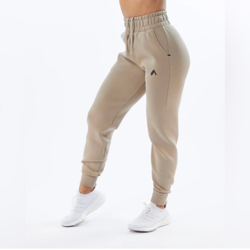Alphalete joggers